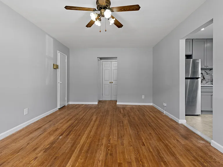 725 E Broadway #1 — Photo 4