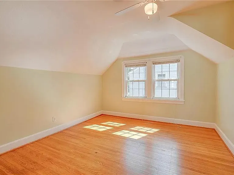 69 Winstead Rd — Photo 18