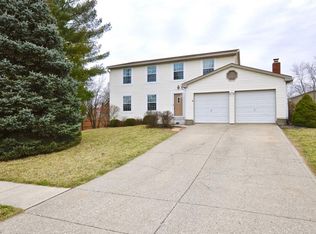 405 Meadowview Ln, Greenwood, IN 46142