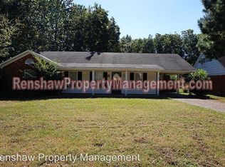 2015 Grovehaven Dr, Memphis, TN 38116
