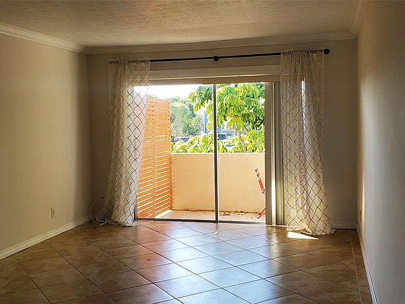 3rd image of 1200 Tallwood Avenue #311