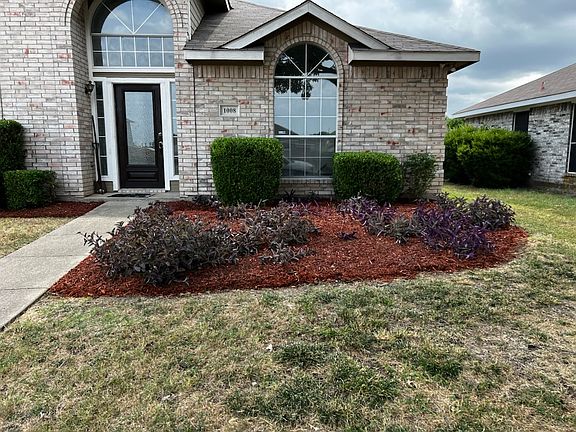 4th image of 1008 Mockingbird Ln