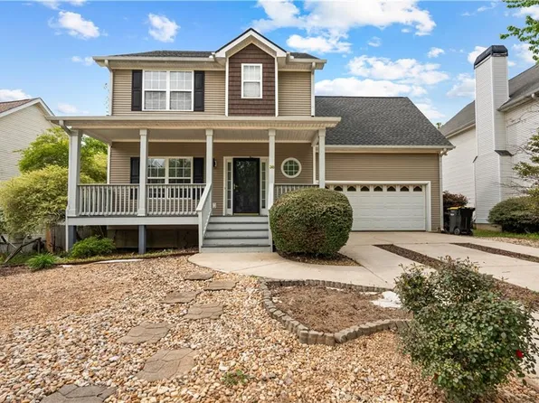 38 Roxbury Ln, Newnan, GA 30265