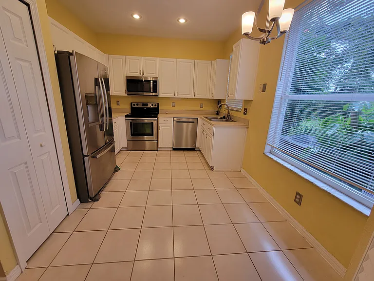 34926 Teeview Ln — Photo 7