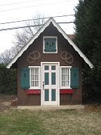 3rd image of 477 Cameron Dr
