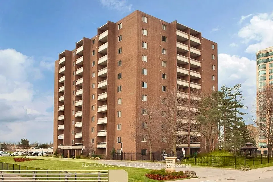 2 bed, $2,195 — Photo 1