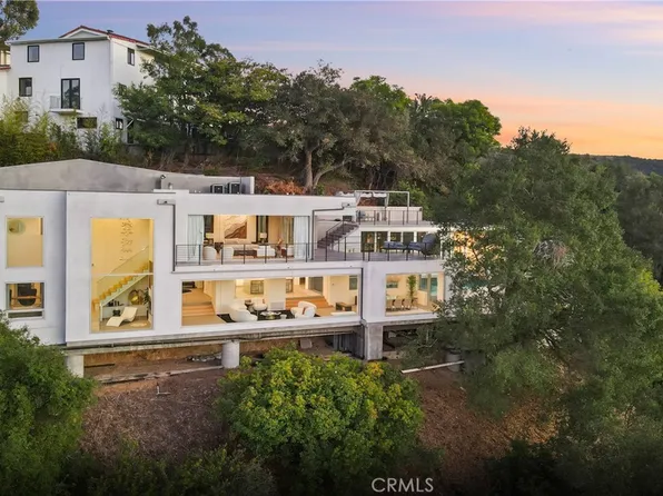 9716 Oak Pass Rd, Beverly Hills, CA 90210