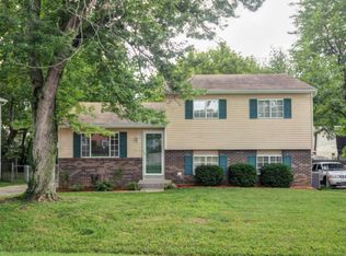 5004 Tolkien Ct, Louisville, KY 40229