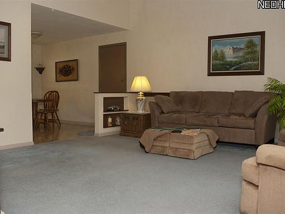 5th image of 18111 Bonnie Ln