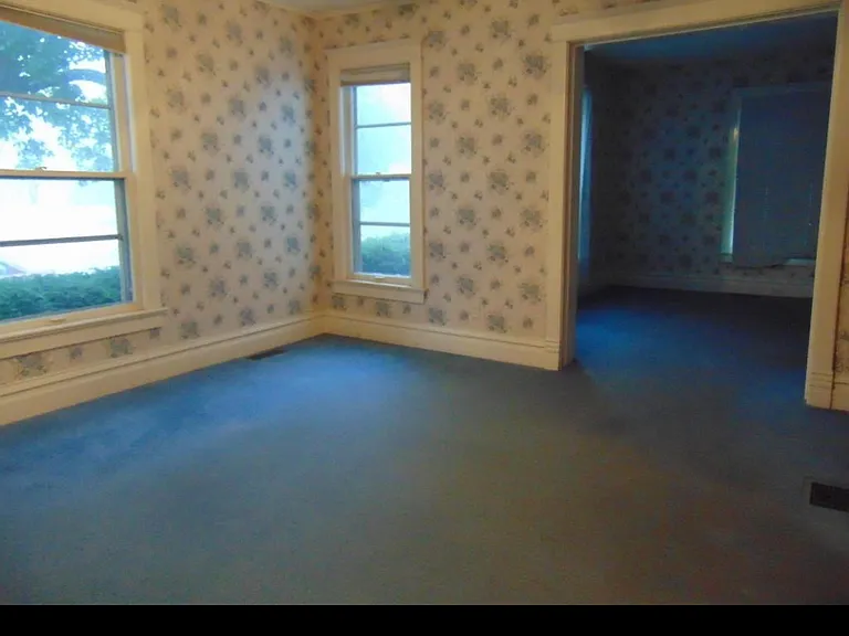 902 N Marion Ave — Photo 8