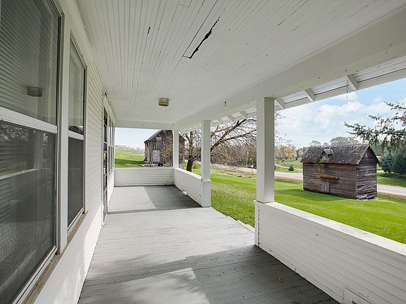 2nd image of 22935 Farwell Ave