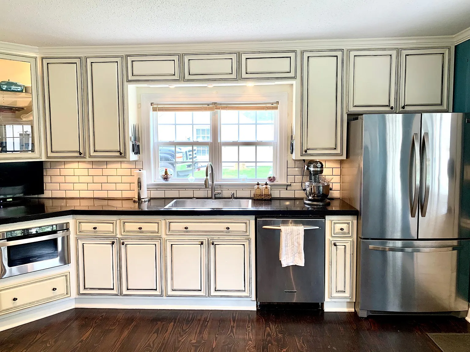 4 bed, 2.5 bath, 2244 sqft, $2,850 — Photo 4