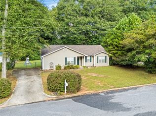 712 Rosalind St, Opelika, AL 36801