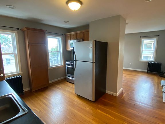 3rd image of 883 River Ave #2