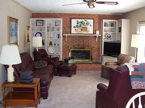 5th image of 777 Circle Dr