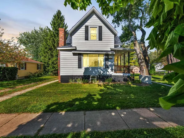 307 W Mill St, Capac, MI 48014