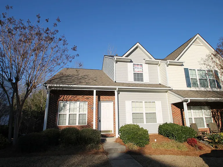 8065 Kennet Ln — Photo 1