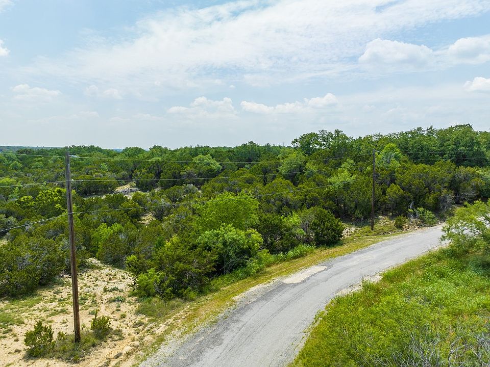 1st image of 44042 Fringewood Dr