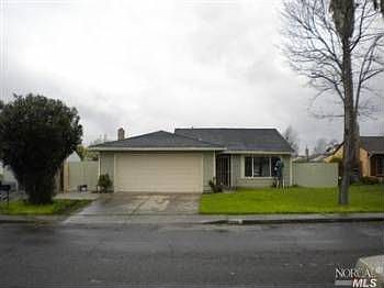 1st image of 982 Elliott Dr