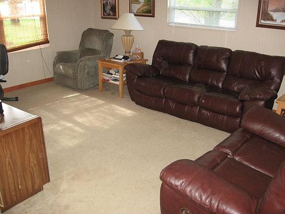 4th image of 418 Gano Ave