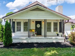 1300 State Highway 90 W, Taylorsville, NC 28681