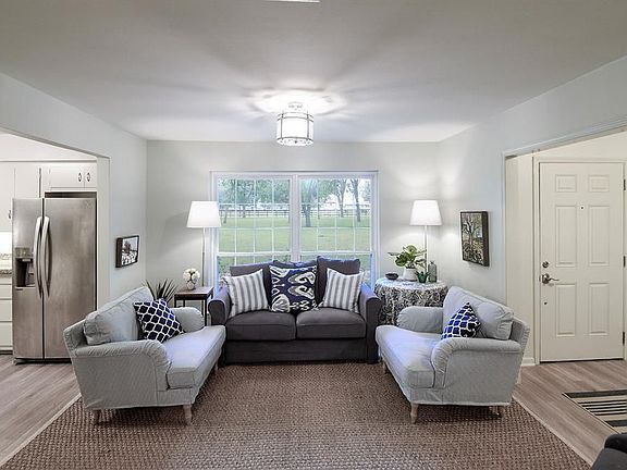 4th image of 34122 Pecan Hill Dr