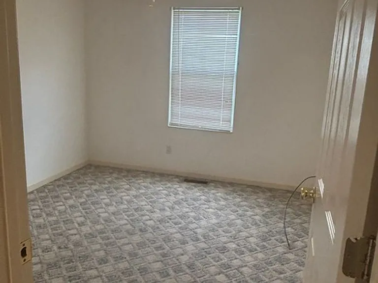 2818 S Villa Dr — Photo 8