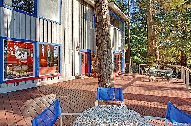 1st image of 528 Island View Dr