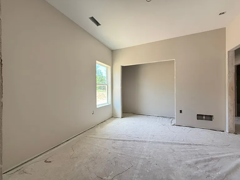 5259 N River Blvd NE — Photo 18