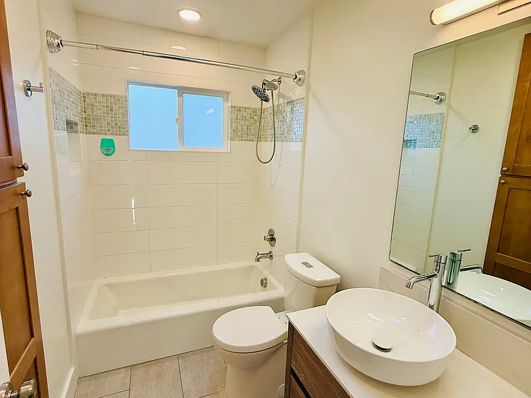 1740 G St #1740 — Photo 19
