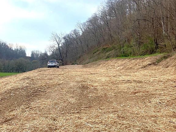 2nd image of 16023 Brushy Rd