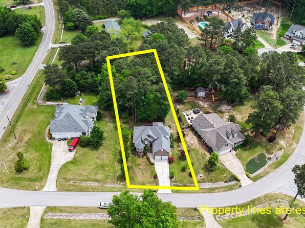 7405 Pine Summit Dr, Fuquay Varina, NC 27526