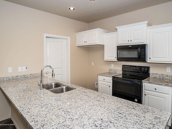 2nd image of 5008 Hawken St