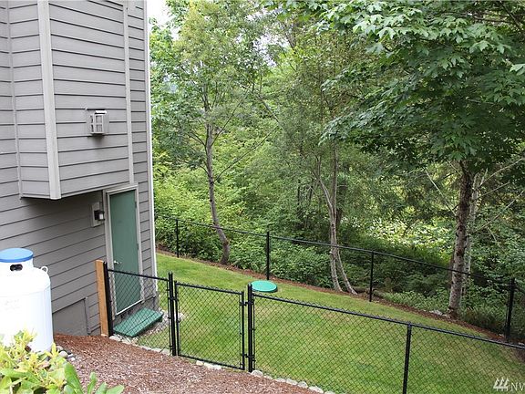 3rd image of 125 Alivia Ct