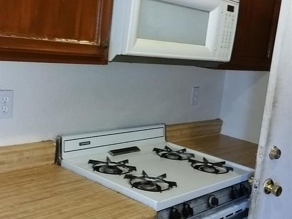 5th image of 13285 Ramona Dr