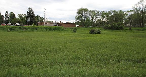 4th image of Hinman St