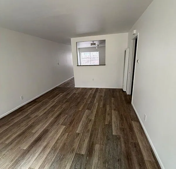 263 S Lemon St #B — Photo 7