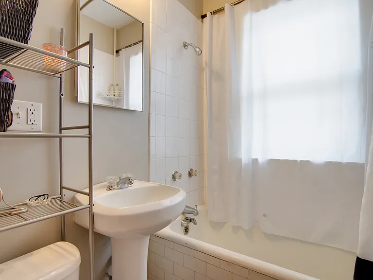 3220 Lyndale Ave S #4 — Photo 10