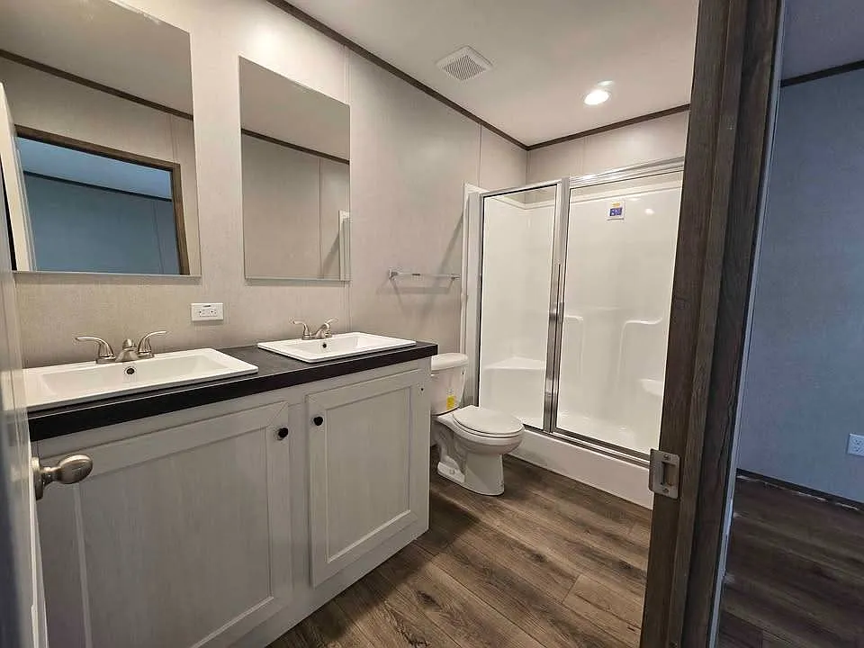 3 bed, 2.0 bath, $1,250 — Photo 2