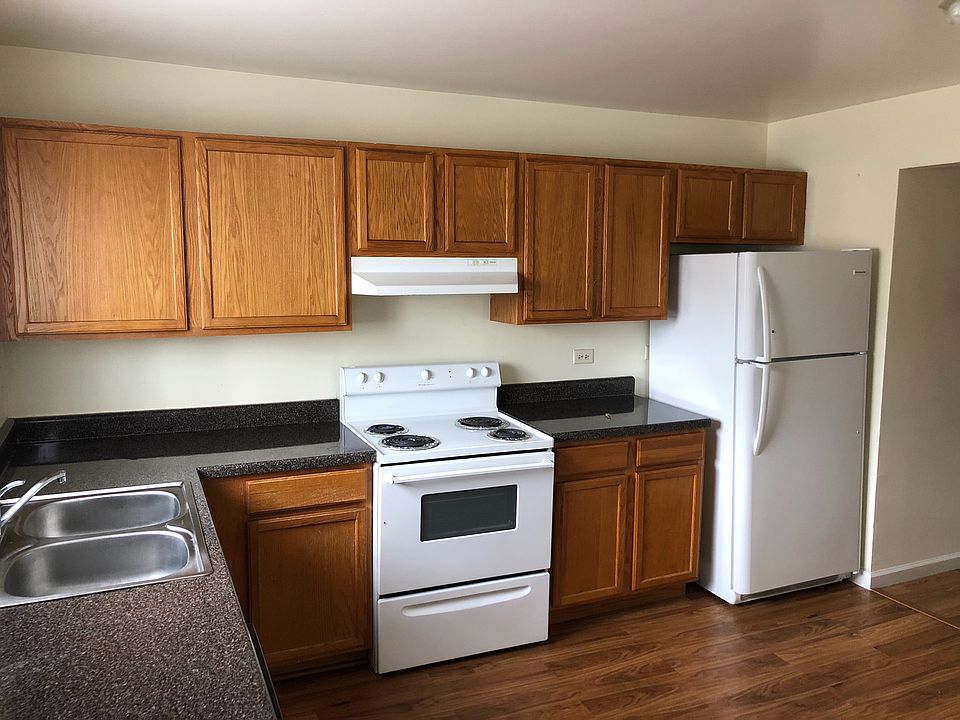 1st image of 2336 Nichols Rd APT F
