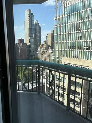 Rented by Douglas Elliman | media 7