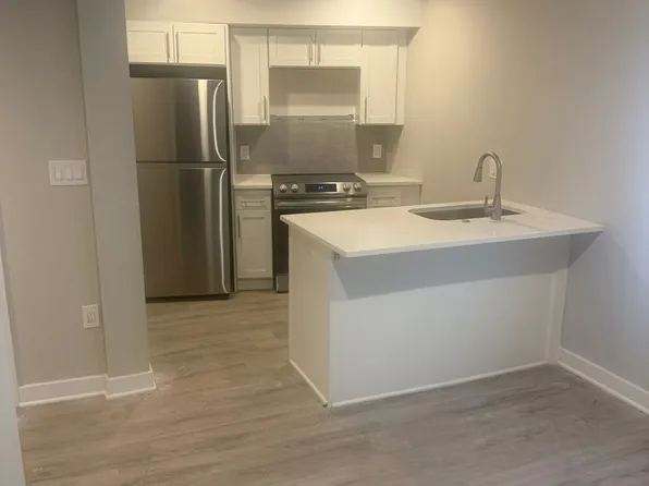 1600 Marion Barry Ave SE