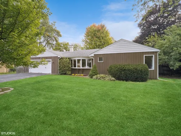 1720 Longvalley Rd, Glenview, IL 60025
