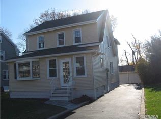 1006 Davison Pl, Baldwin, NY 11510