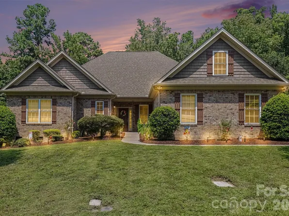 1820 Wedowee Ct, Rock Hill, SC 29732