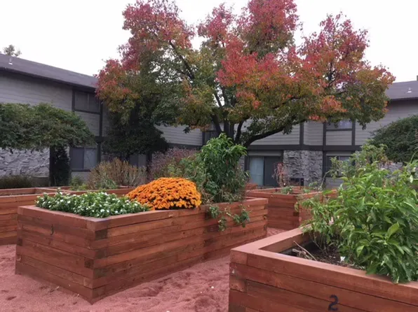 Lakewood Gardens