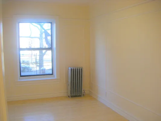 Rented by City Connections Realty | media 2