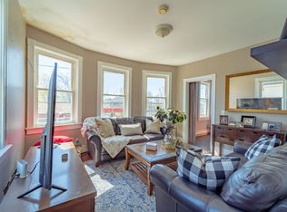 165 River Ave #1, Providence, RI 02908