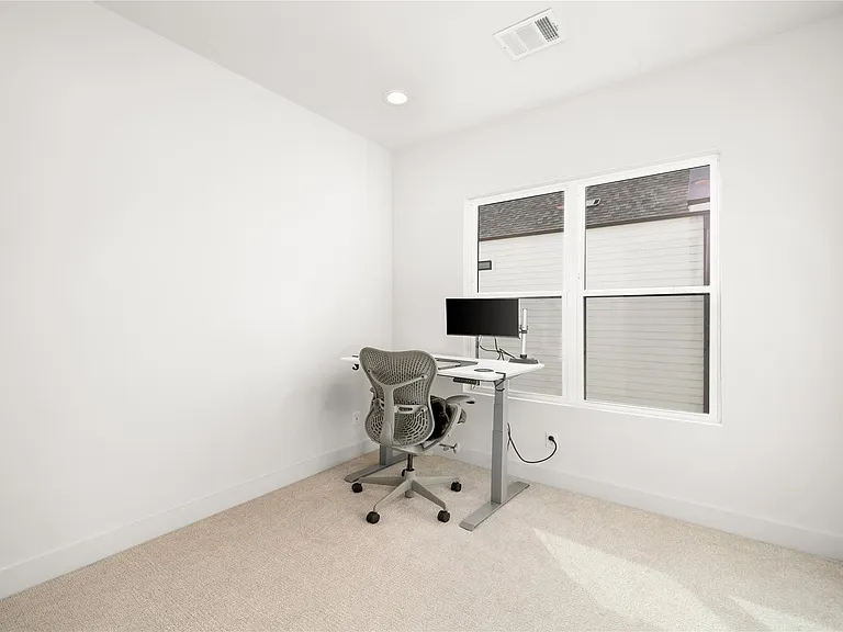 2408 Gray St — Photo 17