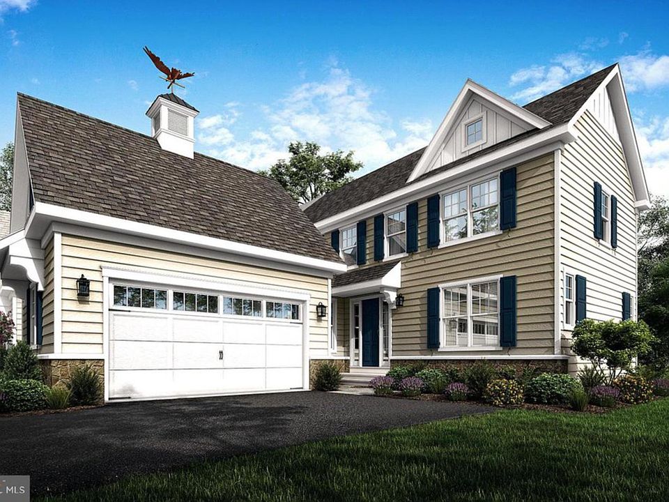 1st image of 8 Radnor Ln